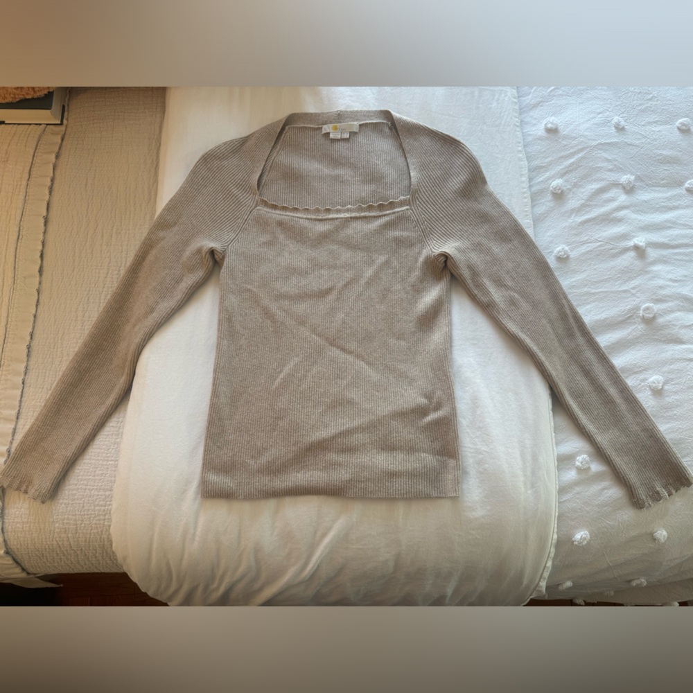 Boden tan scoop neck top